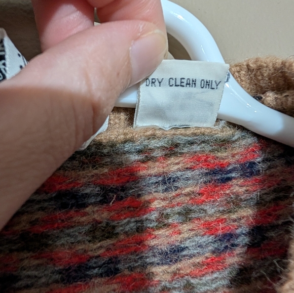Vintage Puff Sleeve 100% Shetland Wool Cardigan, Size:Small, Color:Tan,Red&Blue - Picture 5 of 9